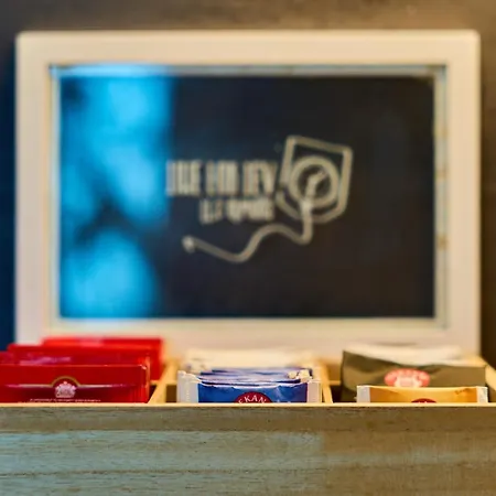 Charmante Fuer 2 Personen In Zentrumsnaehe X Parkplatz X Coworking-arbeitsplaetze Im Haus Апартаменты Инсбрук