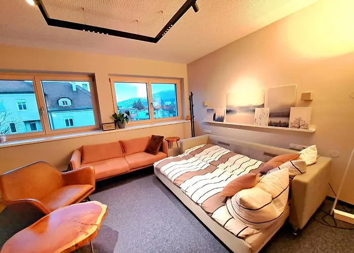 Charmante Fuer 2 Personen In Zentrumsnaehe X Parkplatz X Coworking-arbeitsplaetze Im Haus 公寓 *